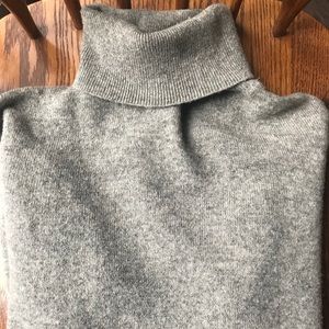 Cashmere gray turtleneck sweater - Medium